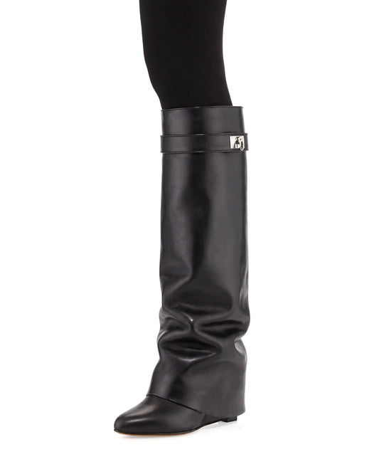 The Light Black Vermoria Boots