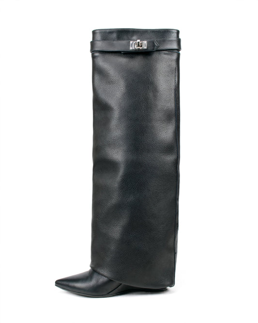 The Black Vermoria Boots